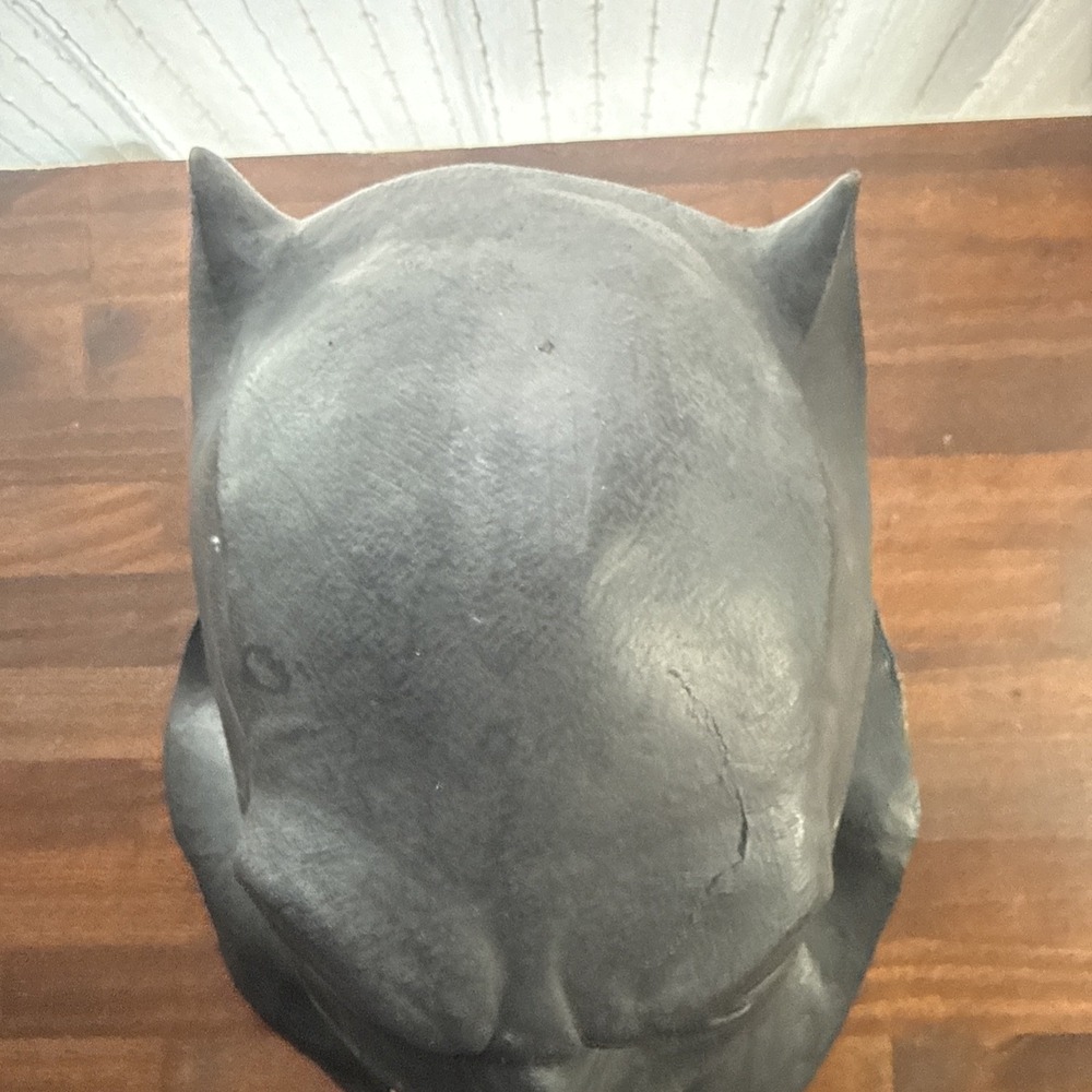 DC And WBEI Latex Overhead Cowl Batman Mask 2022 DC Comics Halloween Mask - Picture 3 of 5